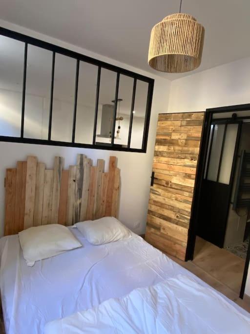 T2 4 Places 4Min A Pied Chateau Pau Exteriör bild